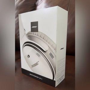Bose QuietComfort 35 II (QC 35 II) Noise Cancelling Headphones - Silver
